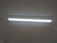 ビル内事務所+非常階段照明　LED化工事｜茨城県・千葉県の施設照明LED化工事は福田電子で